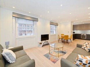 Flat to rent in Flat E, 15A North Audley Street, Mayfair W1K