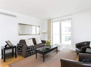 Flat to rent in Gillingham Street, Pimlico SW1V