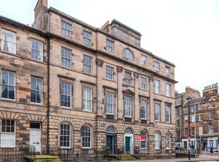 Flat to rent in Great King Street, Edinburgh EH3