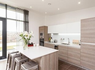 Flat to rent in Highgate, Longmead Terrace, Bath BA2