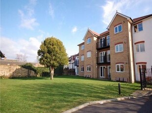 Flat to rent in Hooper Court, Gresham Road, Staines-Upon-Thames TW18