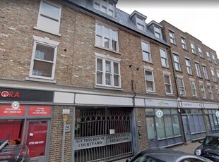 Flat to rent in John Street, Luton LU1