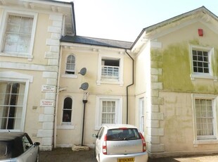 Flat to rent in Lower Warberry Road, Torquay TQ1