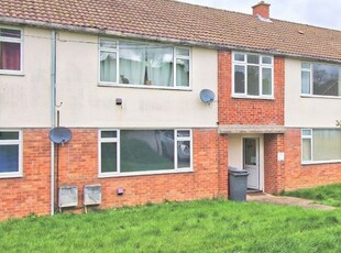 Flat to rent in Middlefield, Farnham GU9