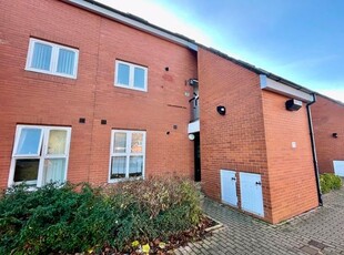 Flat to rent in Netteswell Orchard, Harlow CM20