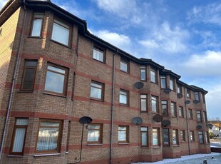 Flat to rent in Park Court, Shotts ML7