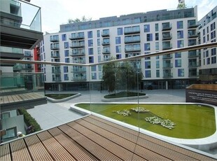 Flat to rent in Saffron Central Square, Croydon, Surrey CR0