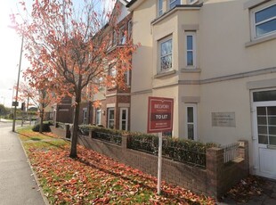 Flat to rent in Southampton Road, Eastleigh SO50