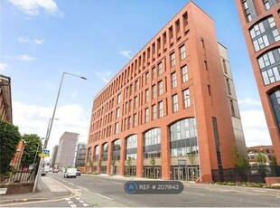 Flat to rent in Spinners Way, Manchester M15