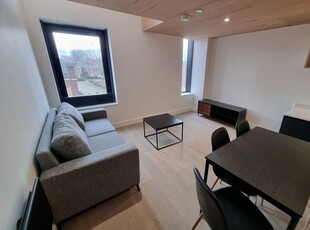 Flat to rent in Spinners Way, Manchester M15