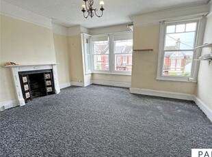 Flat to rent in St. Lukes Road, Brighton, East Sussex BN2