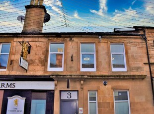 Flat to rent in Stewart Street, Milngavie, Glasgow G62