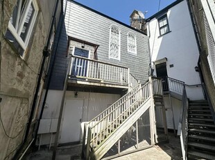 Flat to rent in West End, Redruth TR15