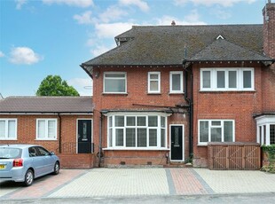 Maisonette to rent in Flat 2 37 Langley Road, Watford, Herts WD17
