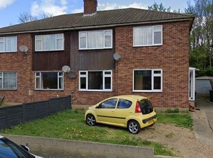 Maisonette to rent in Gwillim Close, Sidcup DA15
