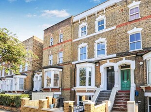 Property for sale in Farleigh Road, Stoke Newington, London N16