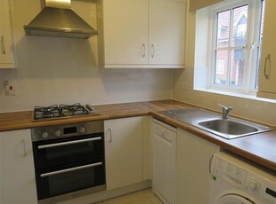 Property to rent in Arkell Avenue, Holt NR25