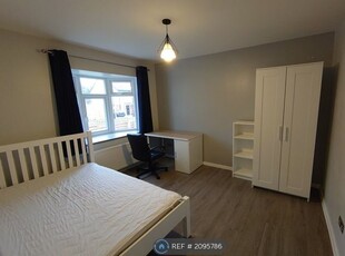 Room to rent in Conway Avenue, Coventry CV4
