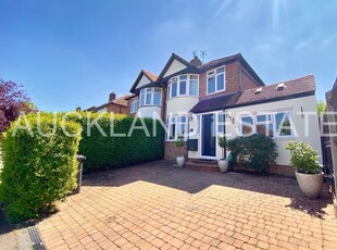 Semi-detached house for sale in Auckland Road, Potters Bar EN6