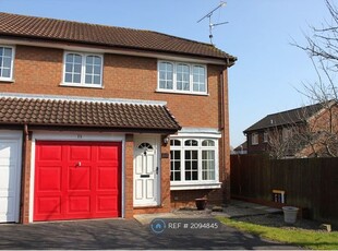 Semi-detached house to rent in Calcot, Reading RG31