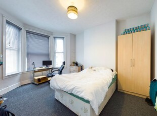 Shared accommodation to rent in Welbeck Avenue, Plymouth PL4