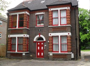 Studio to rent in Studley Road, Luton, Bedfordshire LU3
