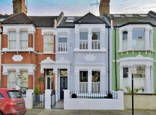 Terraced house to rent in Balfern Grove, Central Chiswick W4
