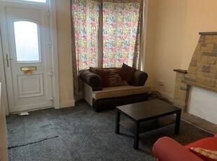 Terraced house to rent in Bolsover Road, Sheffield S5