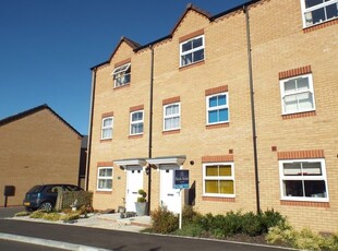Terraced house to rent in Cornflower Drive, Evesham, Worcestershire WR11