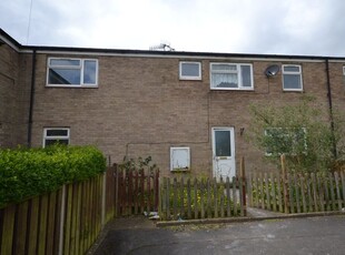 Terraced house to rent in Falkirk Close, Bransholme, Hull HU7