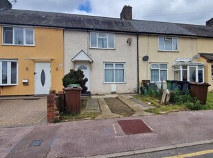 Terraced house to rent in Greenfield Road, Dagenham RM9