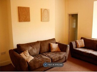 Terraced house to rent in Grove Park Terrace, Bristol BS16