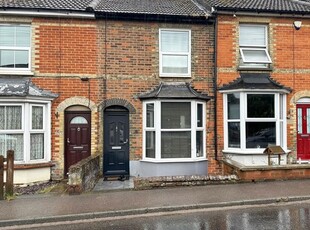 Terraced house to rent in High Street, Halling, Rochester ME2