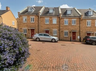 Terraced house to rent in Kensington Road, Colchester CO2