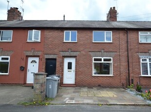 Terraced house to rent in Lowerfield Road, Macclesfield SK10