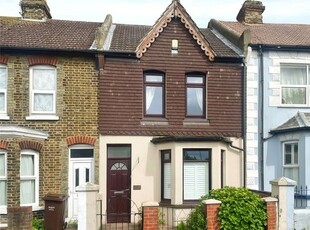 Terraced house to rent in Marlborough Road, Gillingham, Kent ME7