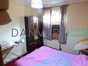 Terraced house to rent in Moores Road, Belgrave, Leicester LE4