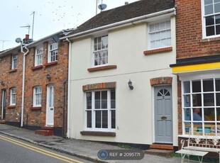 Terraced house to rent in Parsonage Place, Tring HP23