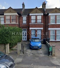 Terraced house to rent in Seymour Gardens, Ilford, Essex. IG1