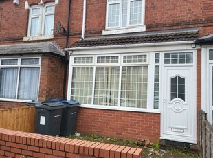 Terraced house to rent in Sladefield Road, Birmingham B8