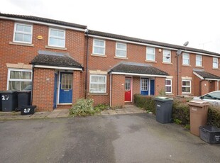 Terraced house to rent in Villiers Close, Leagrave, Luton LU4