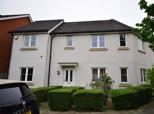 Town house to rent in Silver Streak Way, Strood, Rochester ME2