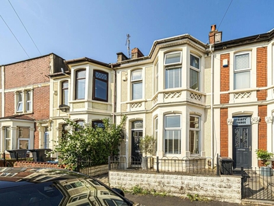 3 bedroom terraced house for sale in South Street, Bristol, BS3