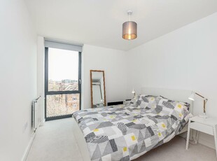 1 bedroom apartment for rent in Bloemfontein Road, London, W12
