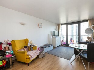 1 bedroom apartment for rent in Elektron Tower, Blackwall Way, London, E14