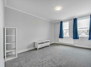1 bedroom apartment for rent in Garratt Lane, SW18