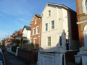 1 bedroom apartment for rent in Russell Street, Reading, RG1