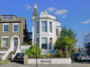 1 bedroom apartment for rent in Trinity Road, N22