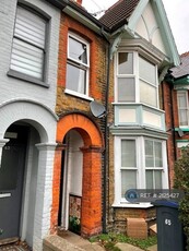 1 bedroom flat for rent in Cromwell Road, Whitstable, CT5
