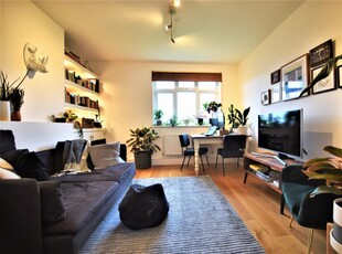 1 bedroom flat for rent in Drakes Court, Devonshire Road, Forest Hill, SE23